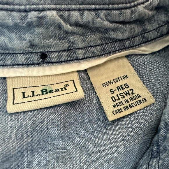 L.L. Bean 100% Cotton Denim shirt - Picture 3 of 5